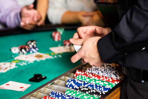 Table Games Worth Exploring at a Singapore online casino